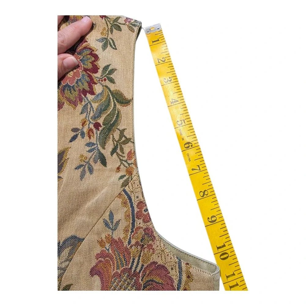 GAP Womens Floral Tapestry Vest Large Button Front V Neck Waist Tie Cottage Y2K‎